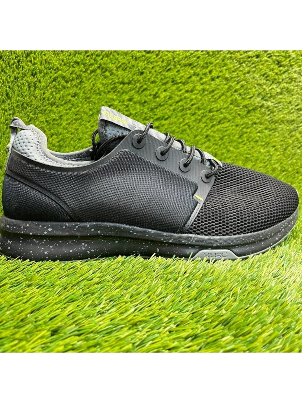 Kuru Atom Mens Size 13E Black Gray Athletic Running Walking Shoes Sneakers